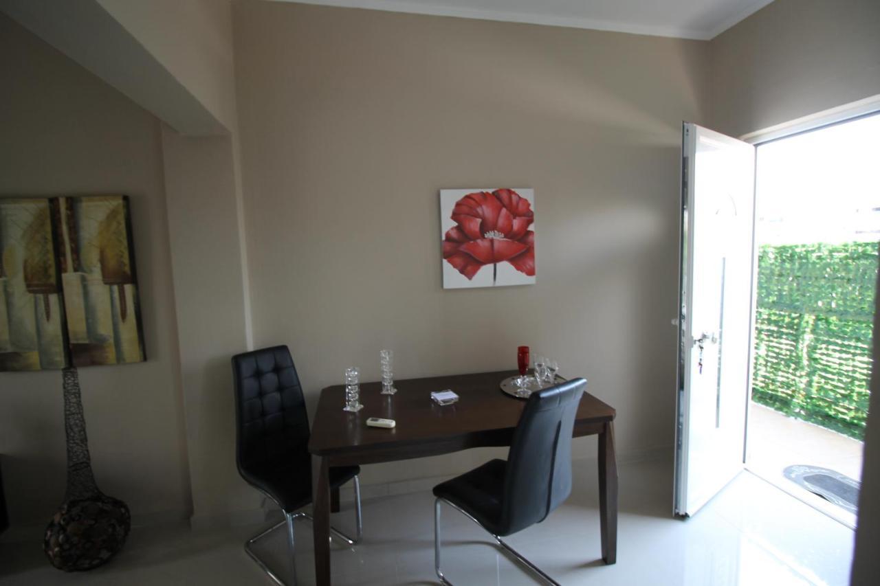 Christa'S Home Near Ath Airport Markopoulo Mesogaias Luaran gambar